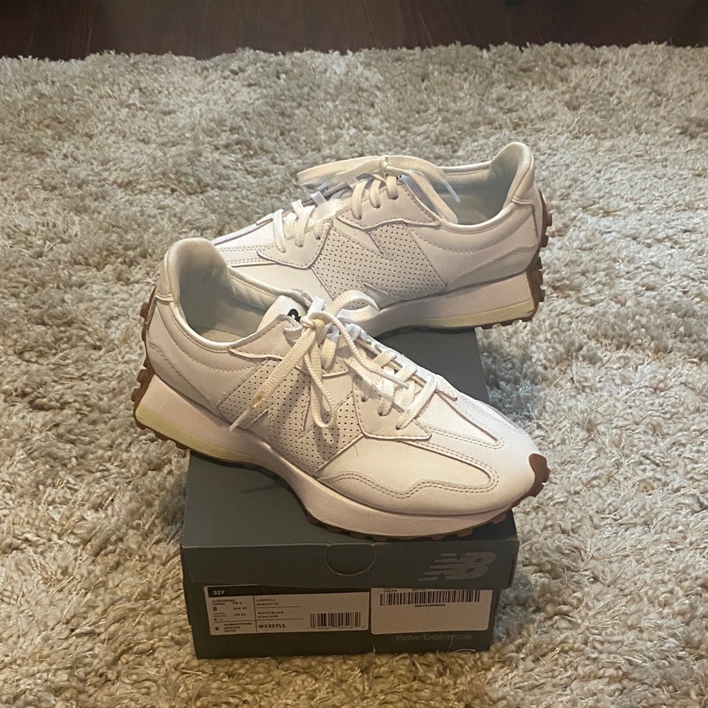 New Balance 327 Women's Sea Salt White/Black Sneakers